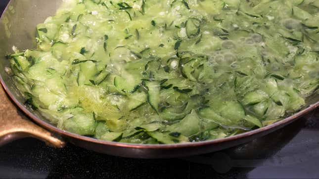 Image for article titled You Can Make a Shockingly Delicious Pasta Sauce With Cucumbers